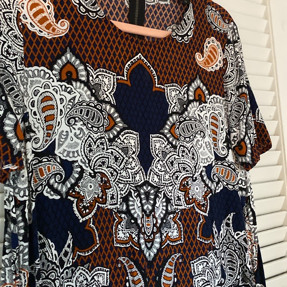 Express Patterned Shift Dress Size Small Guc - image 5